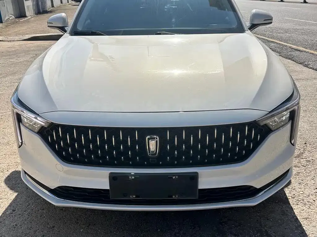 Bestune B70 B70 2022 third generation 1.5T automatic enjoyment model — photo 1
