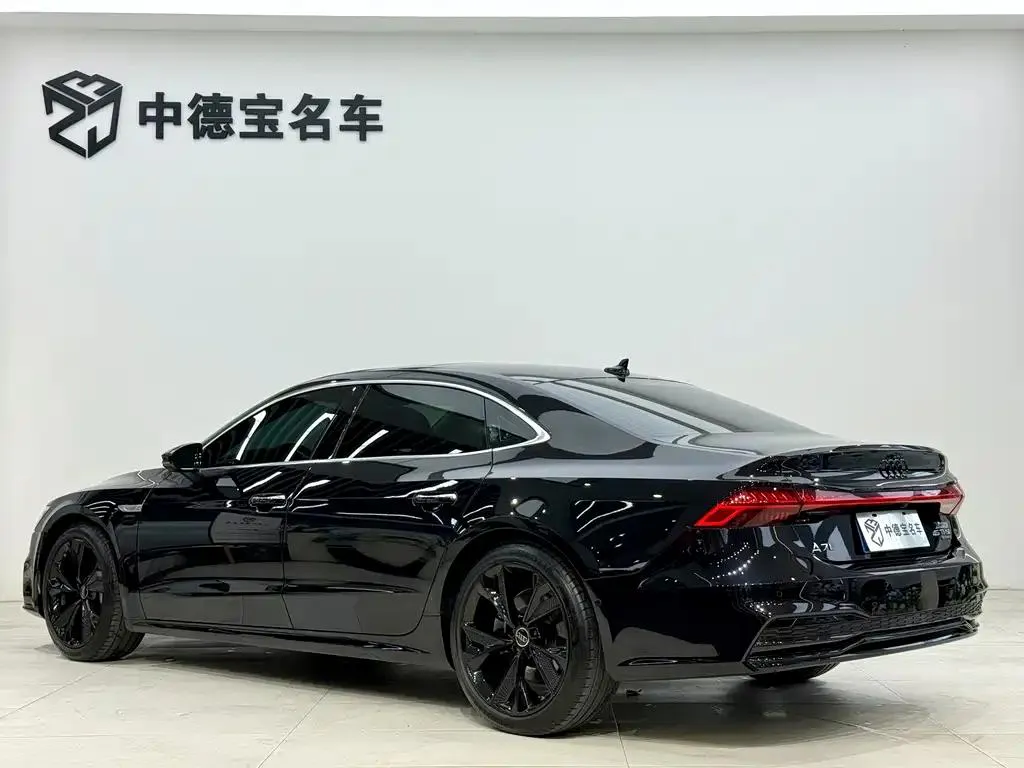 Audi A7L A7L 2024 45 TFSI quattro Luxury Edition — View photo 4