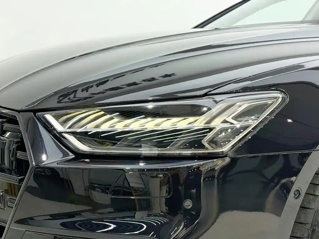 Audi A7L A7L 2024 45 TFSI quattro Luxury Edition — View photo 6