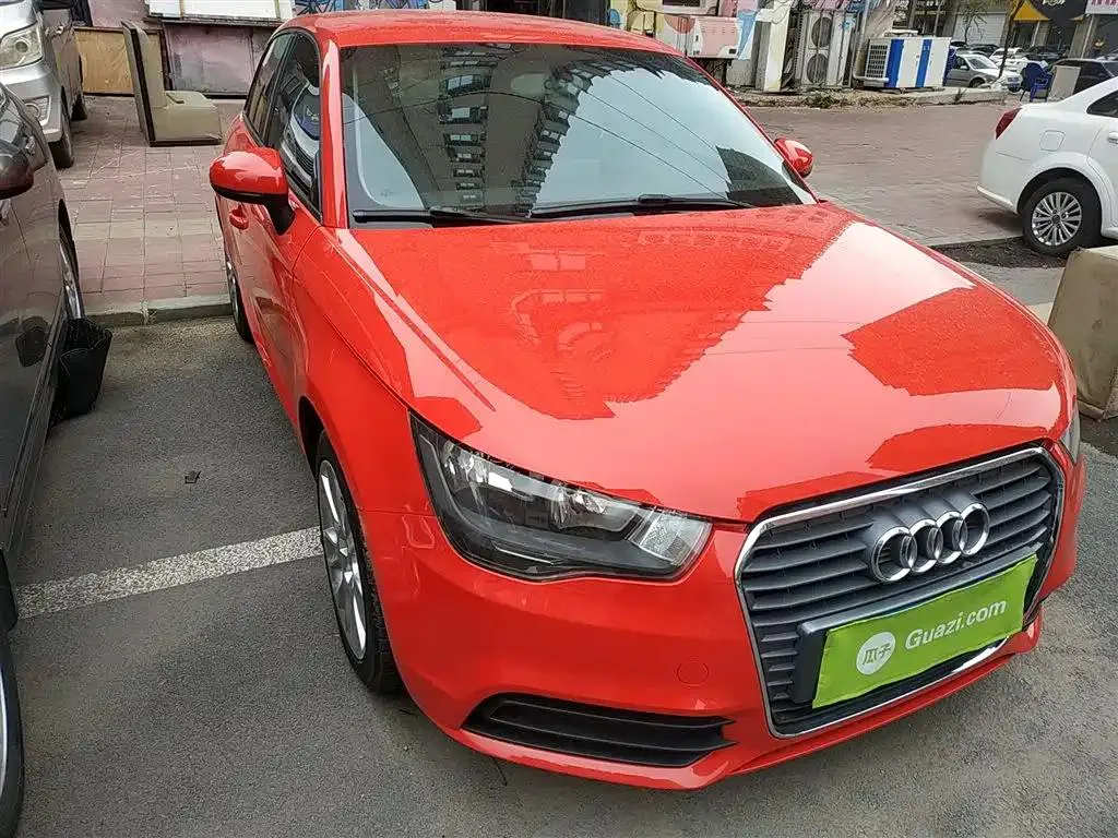 Audi A1 A1 2014 30 TFSI Sportback Fashion Edition — Ver foto 4