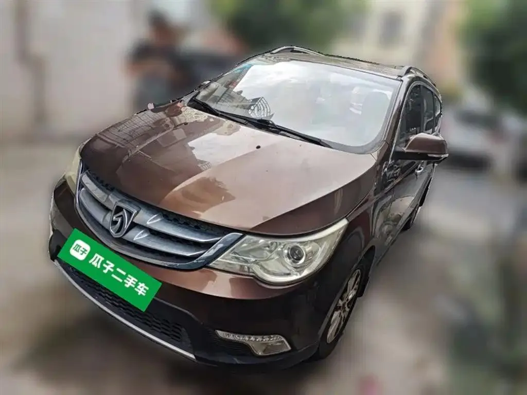 Baojun 730 730 2014 1.5L Manual Standard 7 Seaters — photo 1