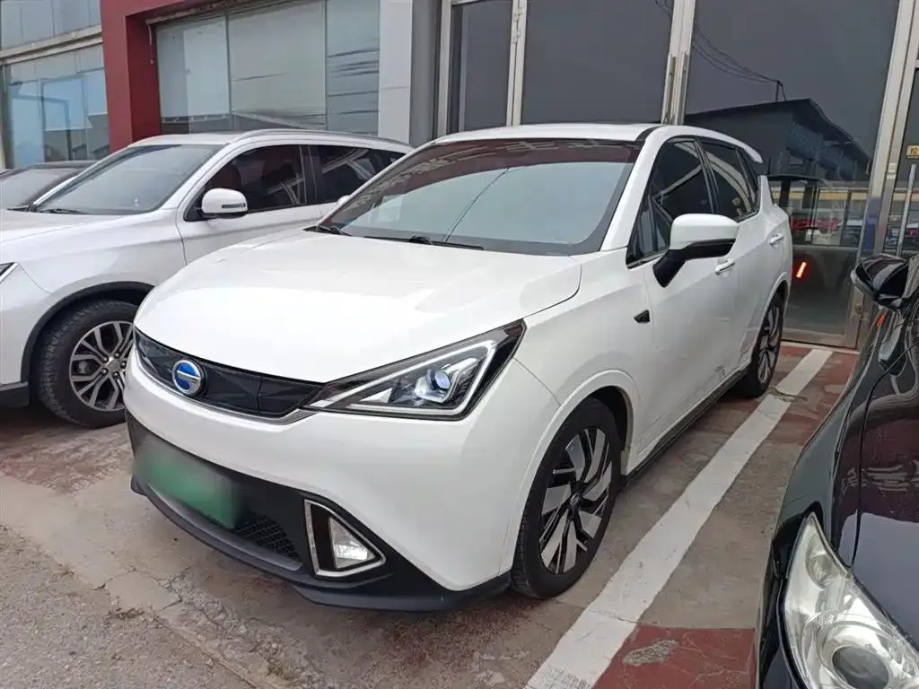 Aion Aion Trumpchi GE3 — White