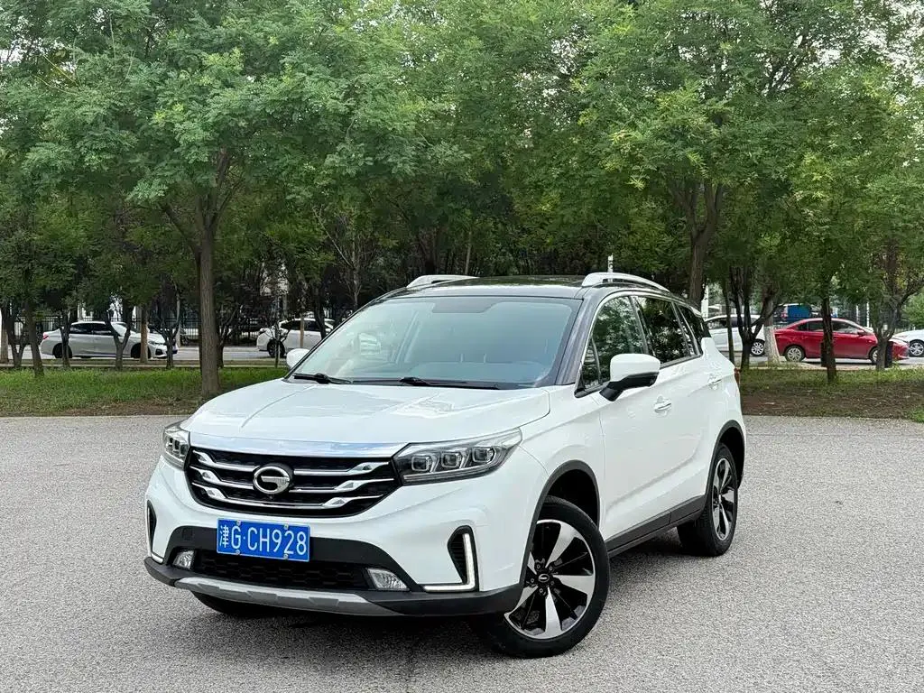 GAC Trumpchi Trumpchi Trumpchi GS4 2018 235T DCT 2WD Luxury Intelligent Connection Millionth Anniversary Edition — photo 1