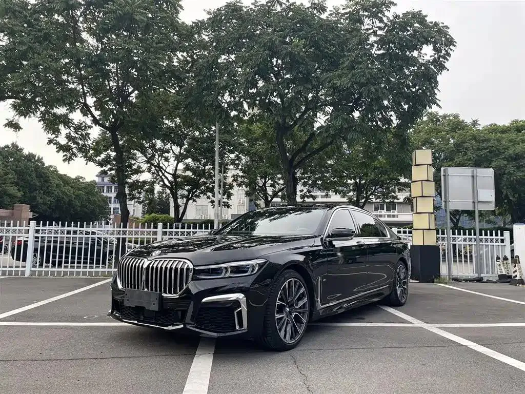 BMW BMW 7 Series — Negro