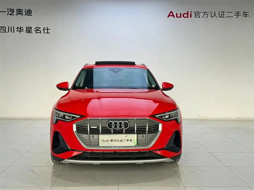 Audi e-tron e-tron (imported) 2021 Sportback 55 quattro Premium Edition — عرض الصورة 2