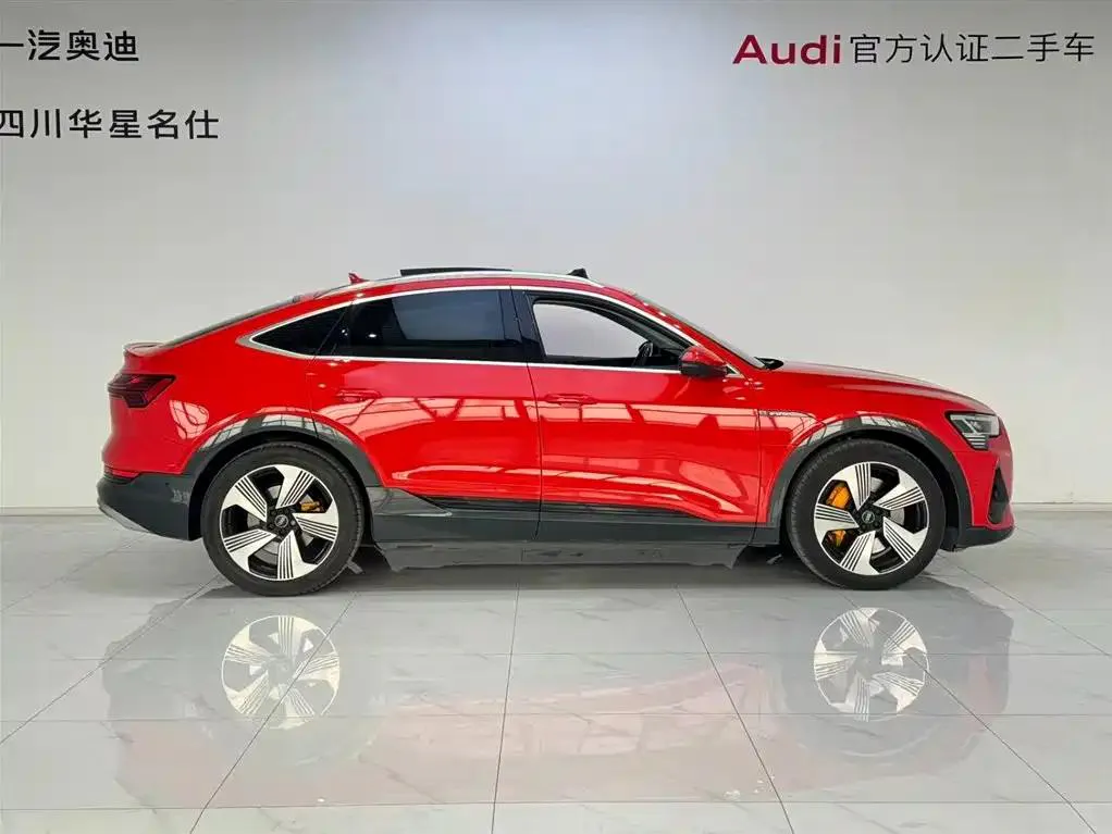 Audi e-tron e-tron (imported) 2021 Sportback 55 quattro Premium Edition — عرض الصورة 3