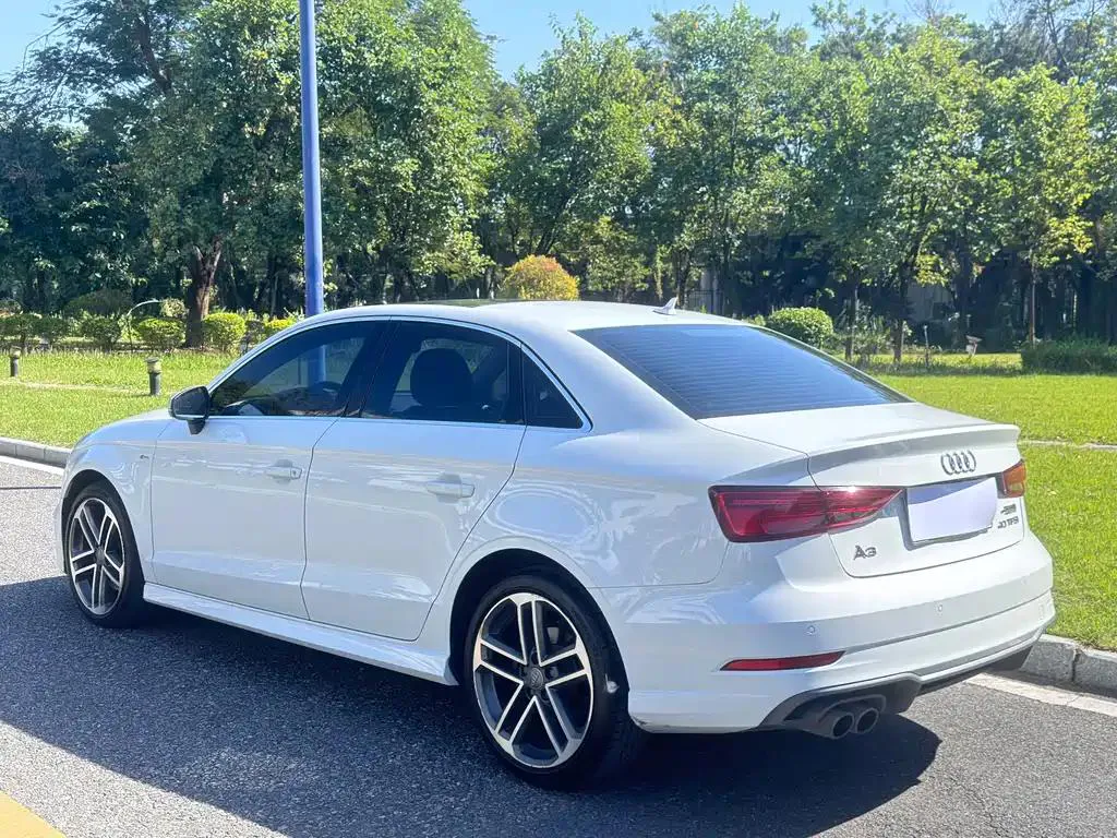 Audi A3 A3 2018 30th Anniversary Limousine 40 TFSI Sports — Смотреть фото 4