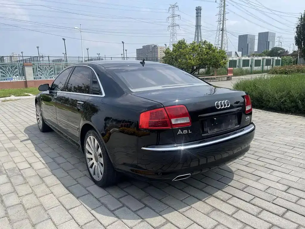 Audi A8 A8 2006 A8L 6.0 W12 quattro flagship model — Voir la photo 6