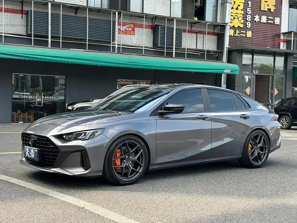 GAC Trumpchi Trumpchi Shadow Leopard 2021 270T DCT J16 Edition — photo 1