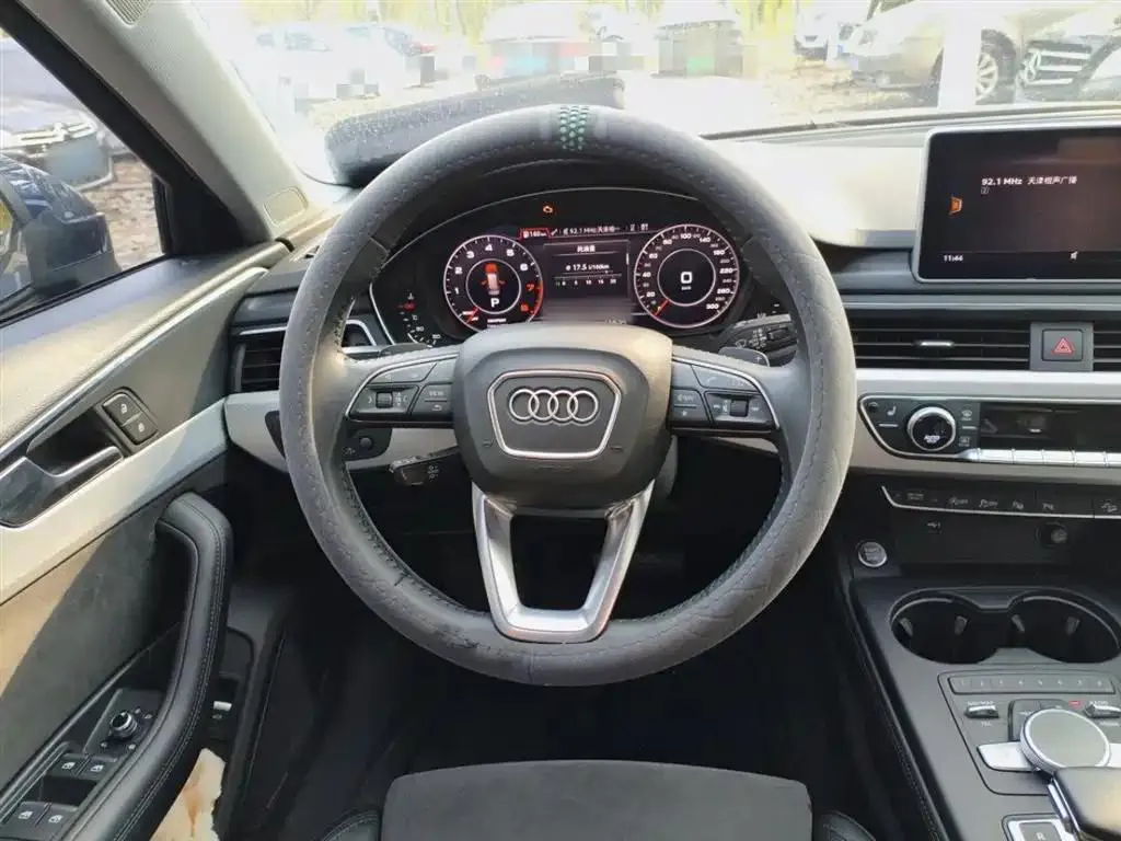 Audi A4 A4 (Imported) 2019 45 TFSI allroad quattro sports — Ver foto 3