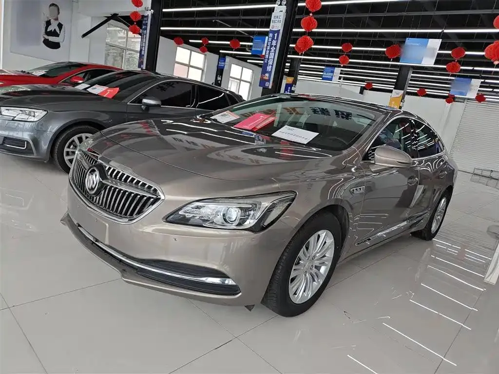 Buick LaCrosse LaCrosse 2018 20T Leading Edition — photo 1