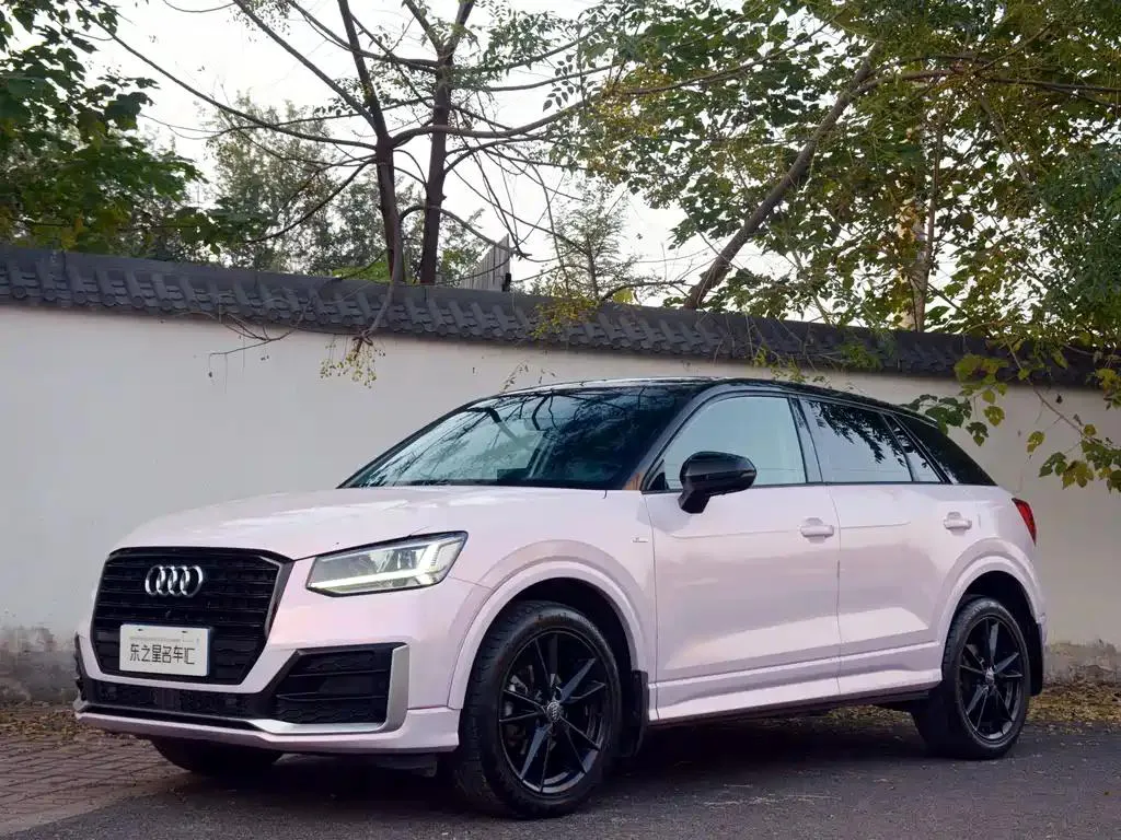 Audi Q2L Q2L 2020 35 TFSI Progressive Dynamic Edition — photo 1