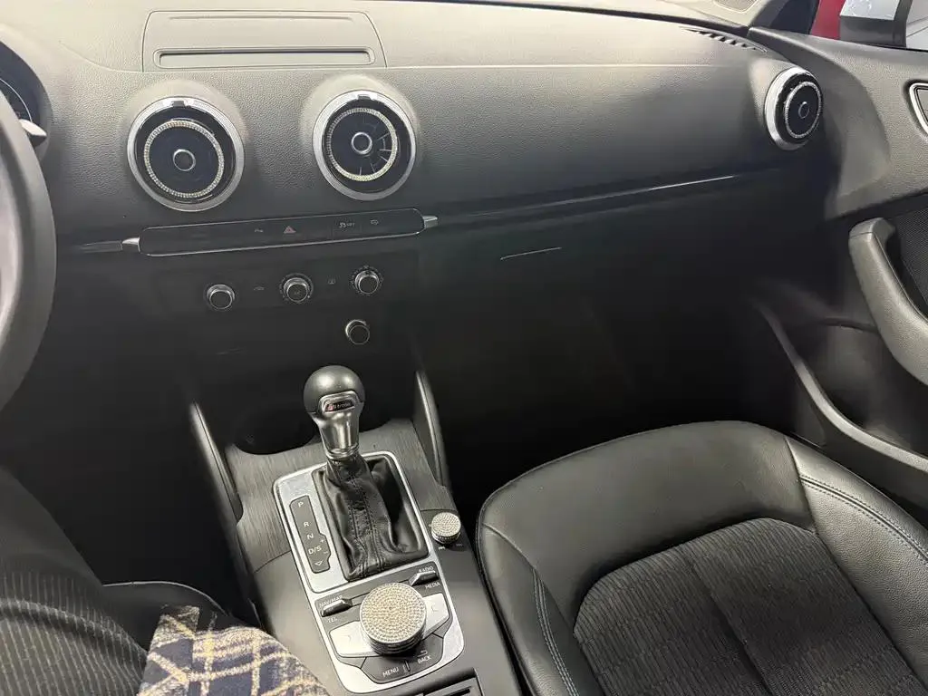 Audi A3 A3 2020 Limousine 35 TFSI Fashion National V — Ver foto 5