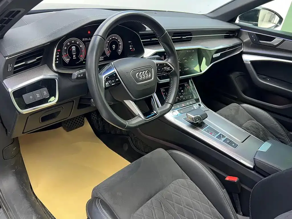Audi A6L A6L 2020 55 TFSI quattro Premium Dynamic Edition — عرض الصورة 4
