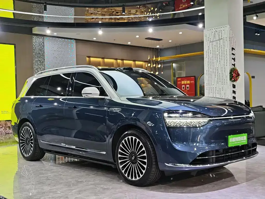 AITO M9 Wenjie M9 2024 Extended Range Max Edition 42kWh 5-seater Edition — View photo 3
