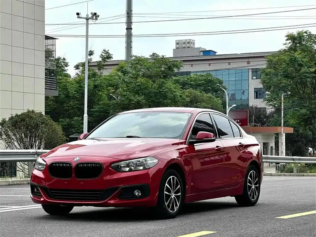 BMW 1 Series 1 Series 2018 118i Fashion Edition — photo 1