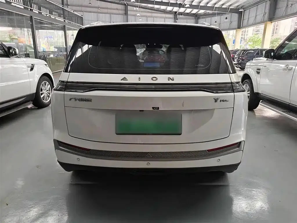 Aion AION Y Y 2023 Younger Star Edition — View photo 6