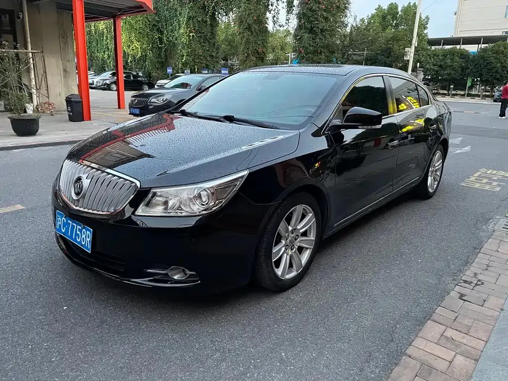 Buick LaCrosse LaCrosse 2011 2.4L SIDI TAG Heuer Edition — photo 1