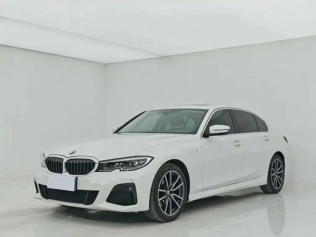 BMW 3 Series 3 Series 2022 facelift 325i M Sport package — photo 1