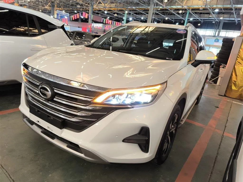 GAC Trumpchi Trumpchi Trumpchi GS5 2019 235T Automatic Luxury Edition — photo 1