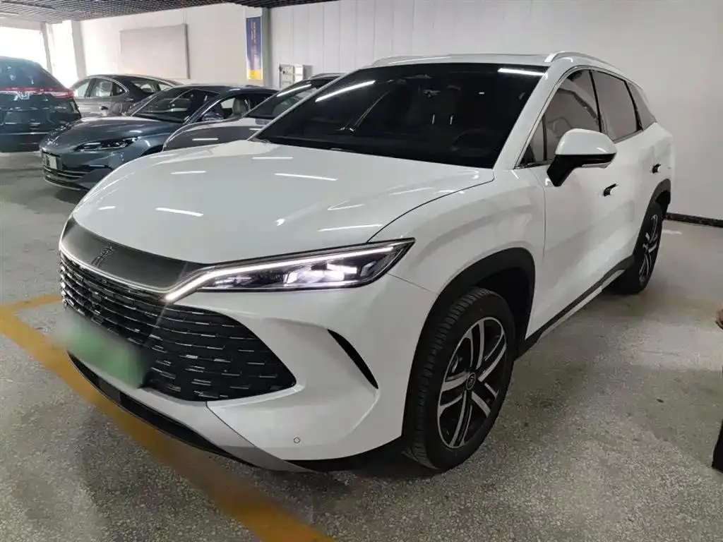 BYD BYD Song L — أبيض