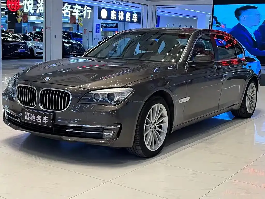 BMW 7 Series 7 Series 2013 740Li xDrive — photo 1