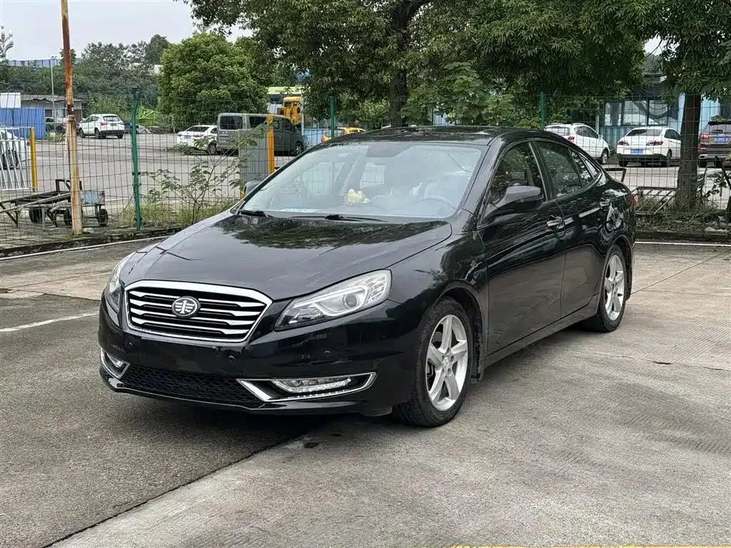 Bestune B70 Pentium B70 2014 2.0L Automatic Luxury Model — photo 1