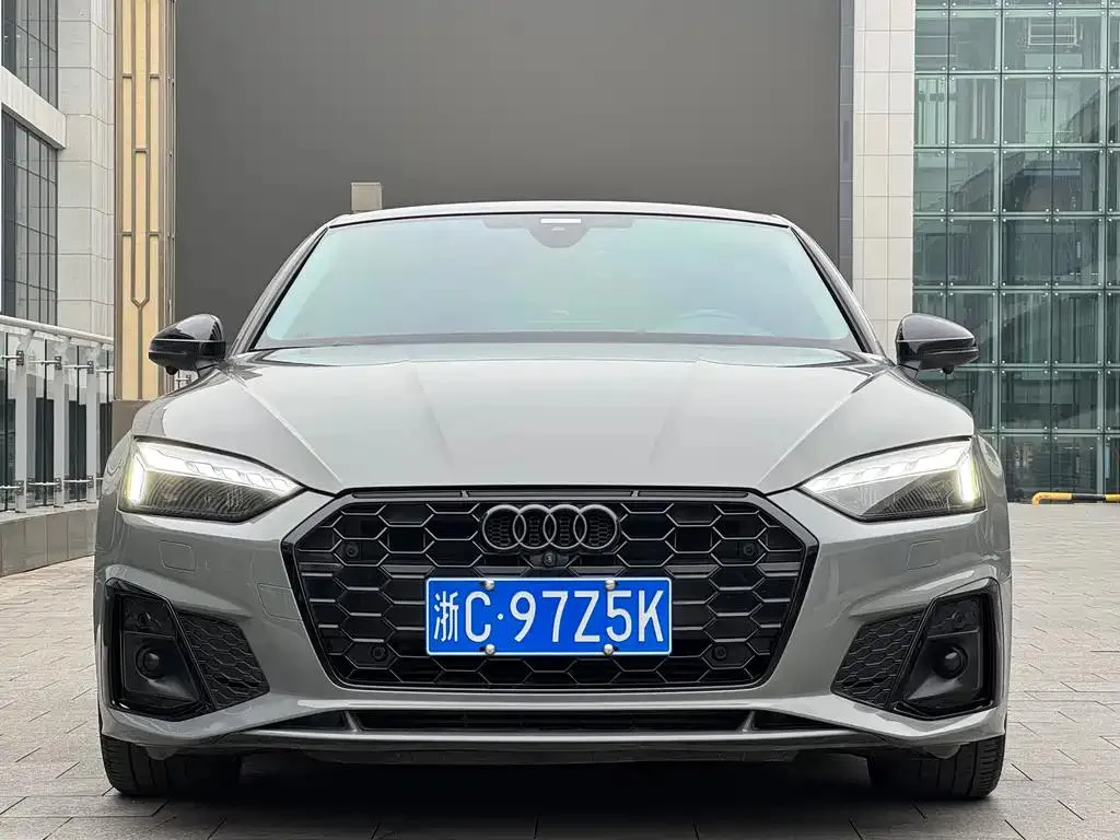Audi A5 A5 (Imported) 2021 Coupe 40 TFSI Fashion Dynamic Edition — Voir la photo 3