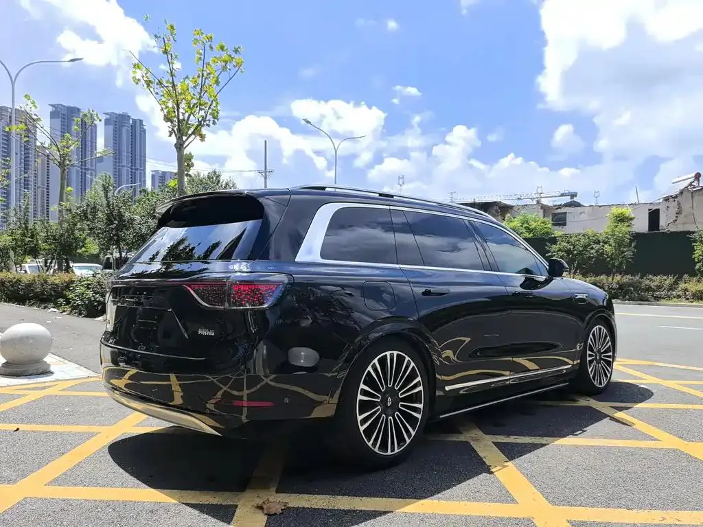 AITO M9 Wenjie M9 2024 Extended Range Max Edition 42kWh 6-seater Edition — View photo 5