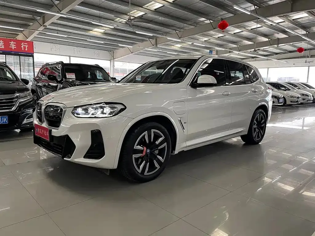 BMW BMW iX3 — White