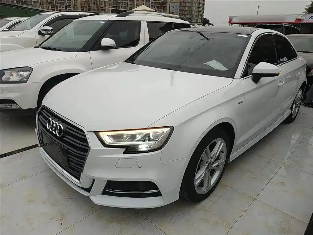 Audi A3 A3 2019 Limousine 35 TFSI Fashion National VI — photo 1