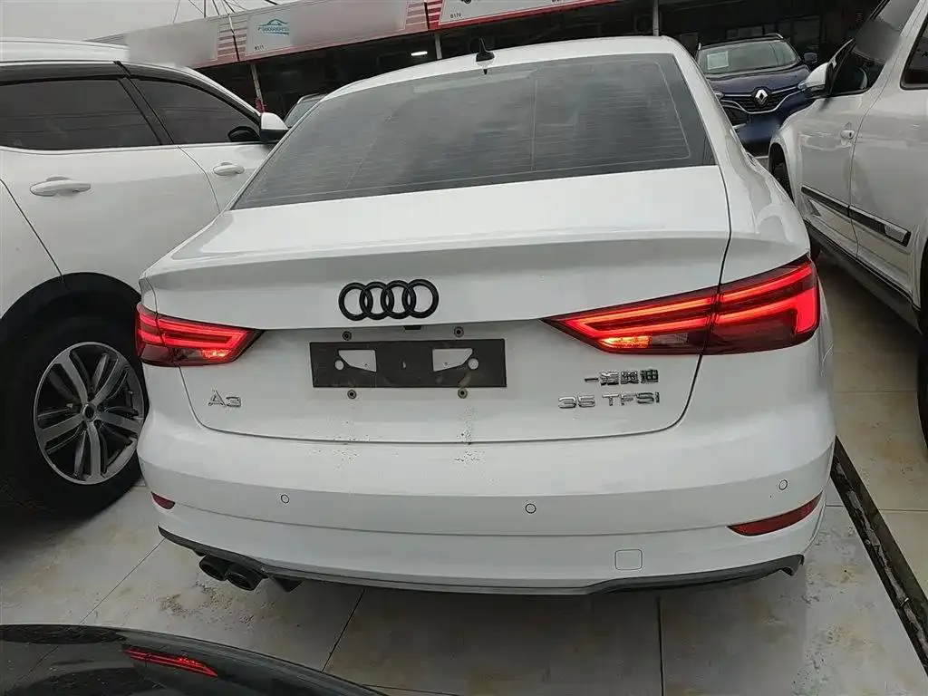 Audi A3 A3 2019 Limousine 35 TFSI Fashion National VI — Ver foto 6