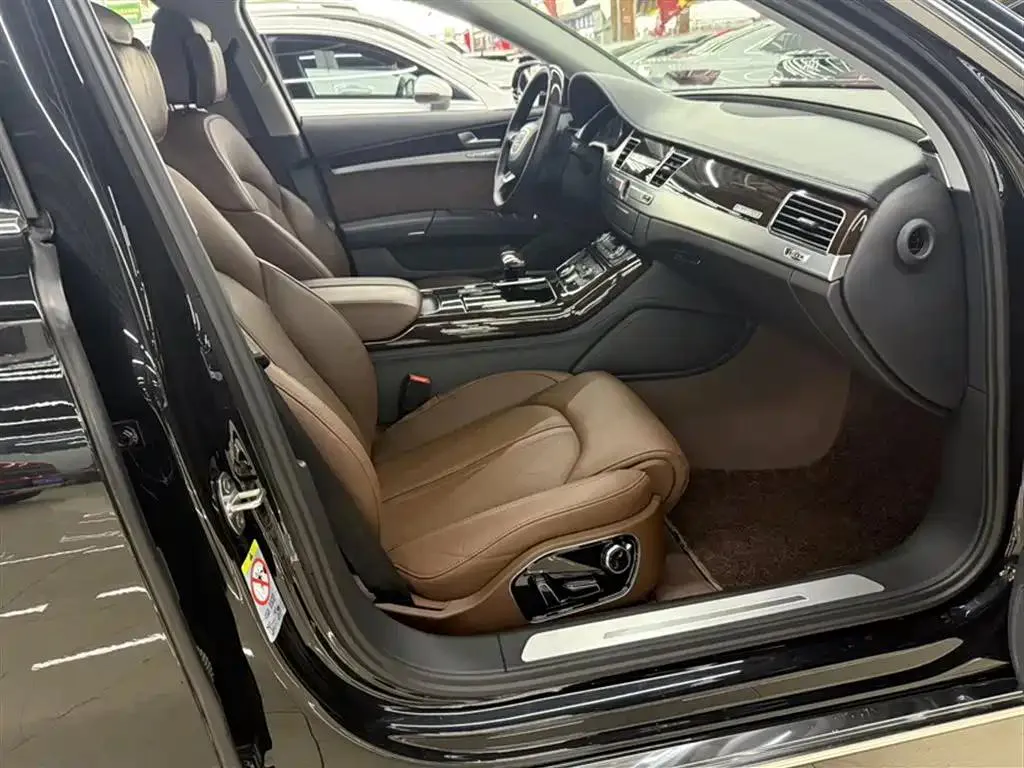 Audi A8 A8 2014 A8L 45 TFSI quattro Luxury Edition — عرض الصورة 4