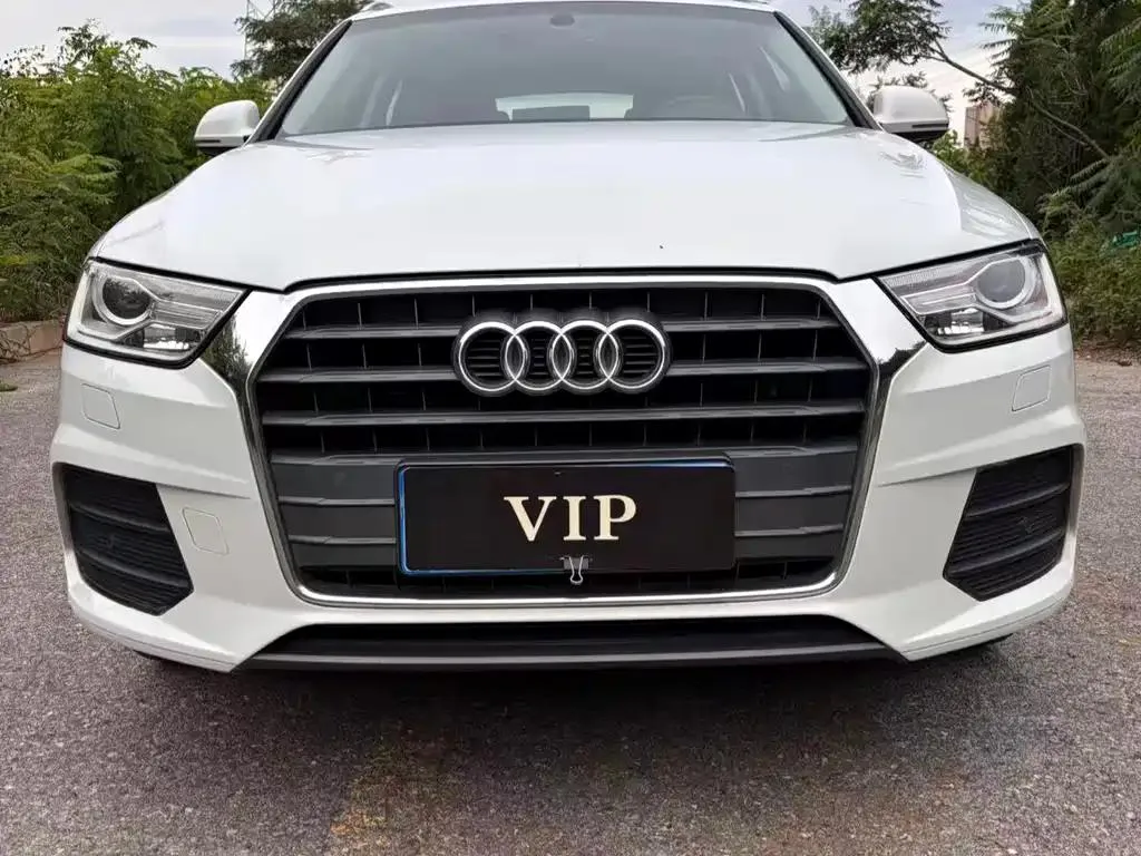 Audi Q3 Q3 2017 30 TFSI Fashion Edition — photo 1