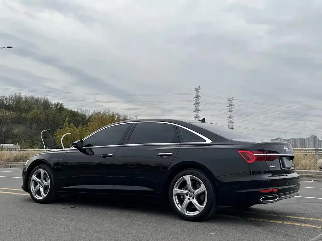 Audi A6L A6L 2022 45 TFSI quattro Premium Elegance — Ver foto 4