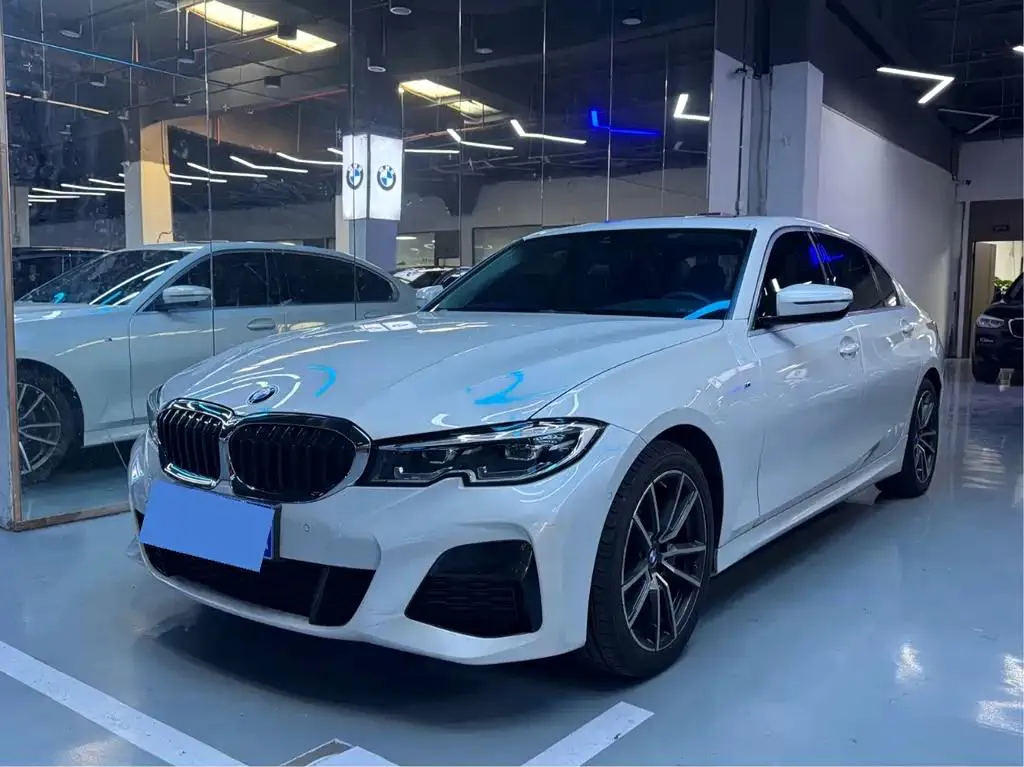 BMW 3 Series 3 Series 2020 facelift 325Li first edition — photo 1