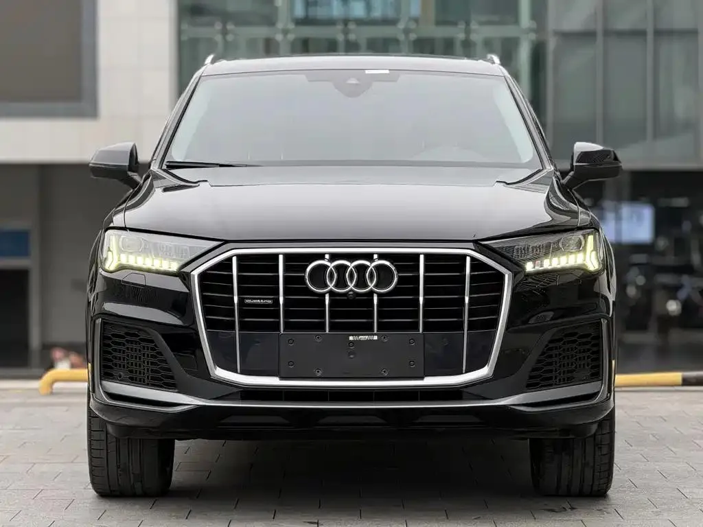 Audi Q7 Q7 2021 55 TFSI quattro S line sports model — Voir la photo 2