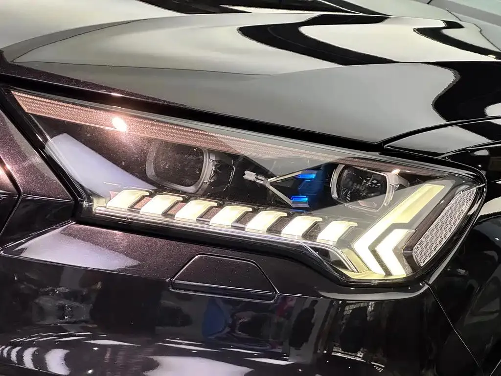 Audi Q7 Q7 2021 55 TFSI quattro S line Premium Edition — Ver foto 4