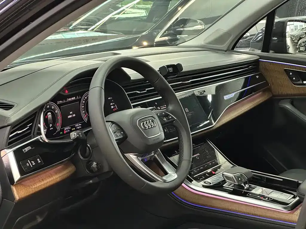 Audi Q7 Q7 2021 55 TFSI quattro S line Premium Edition — Ver foto 6