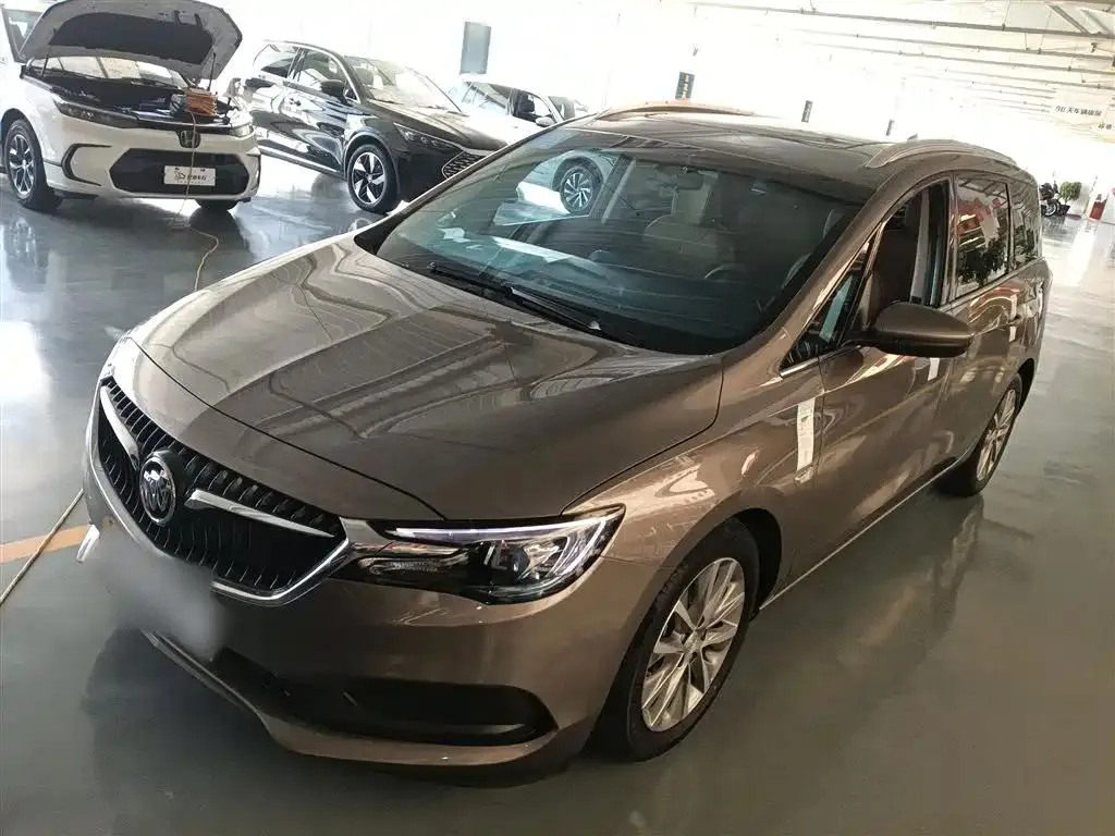 Buick Buick GL6 — Yellow
