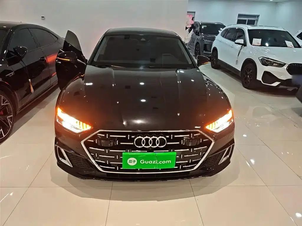 Audi A7L A7L 2024 45 TFSI Luxury — Voir la photo 3