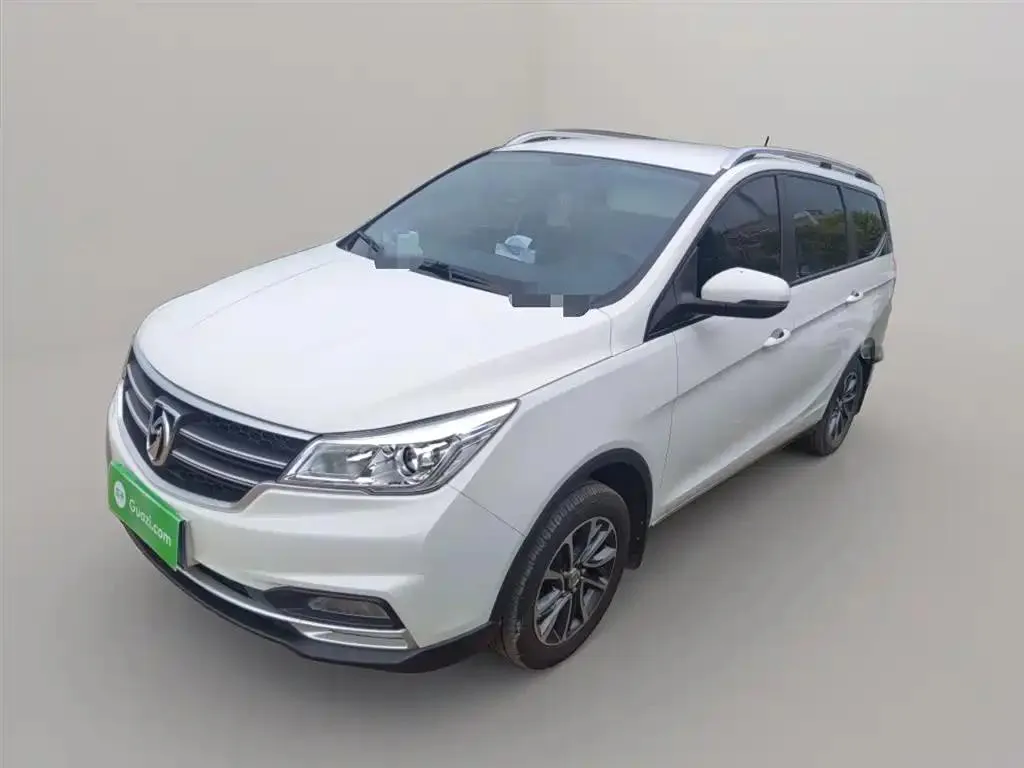 Baojun 730 730 2019 1.5T Manual Fashion 7 Seater National V — photo 1