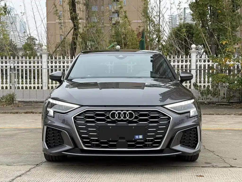 Audi A3 A3 2023 Sportback 35 TFSI Luxury Sports Edition — View photo 2
