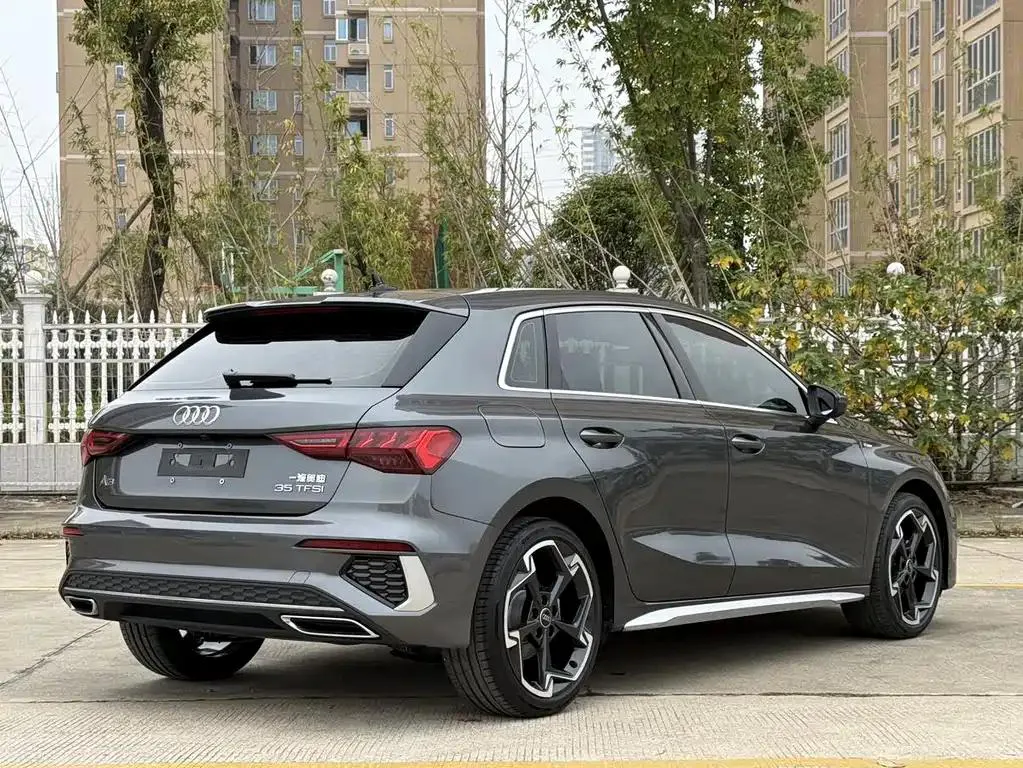 Audi A3 A3 2023 Sportback 35 TFSI Luxury Sports Edition — View photo 6