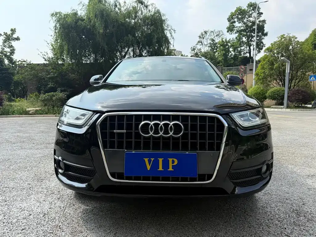 Audi Q3 Q3 2013 35 TFSI quattro Luxury — Ver foto 2