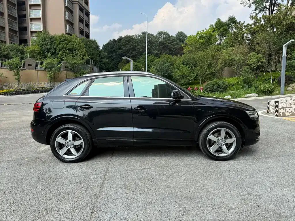 Audi Q3 Q3 2013 35 TFSI quattro Luxury — Ver foto 3