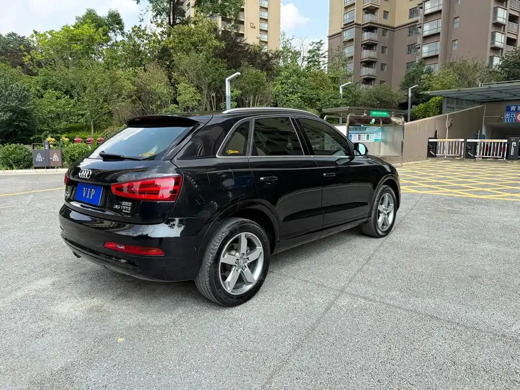 Audi Q3 Q3 2013 35 TFSI quattro Luxury — Ver foto 4