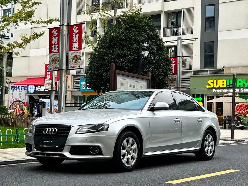 Audi A4L A4L 2012 2.0 TFSI Automatic Comfort Edition — photo 1