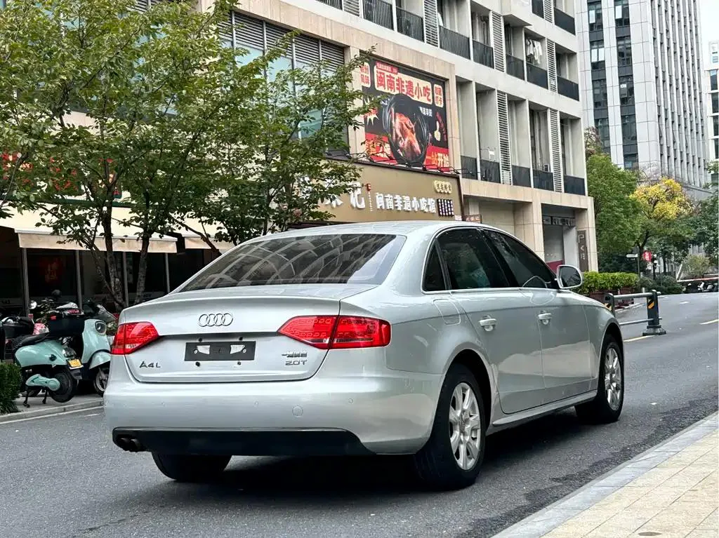 Audi A4L A4L 2012 2.0 TFSI Automatic Comfort Edition — Ver foto 4