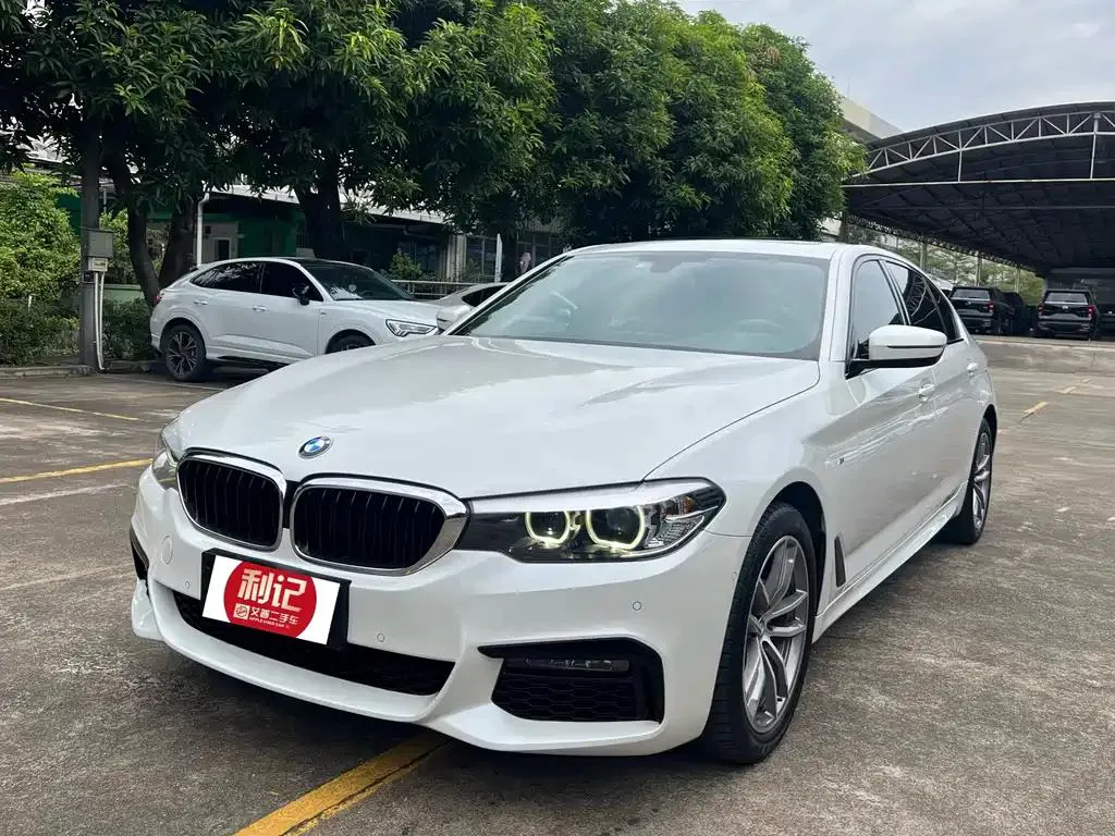 BMW 5 Series 5 Series 2019 525Li M Sport Package — photo 1